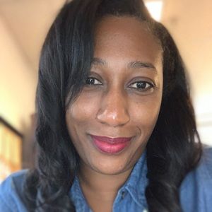 Meet your Posher, Monique